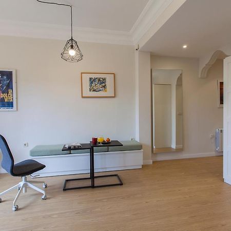 Apartment Near The Marina, Valencia Eksteriør bilde
