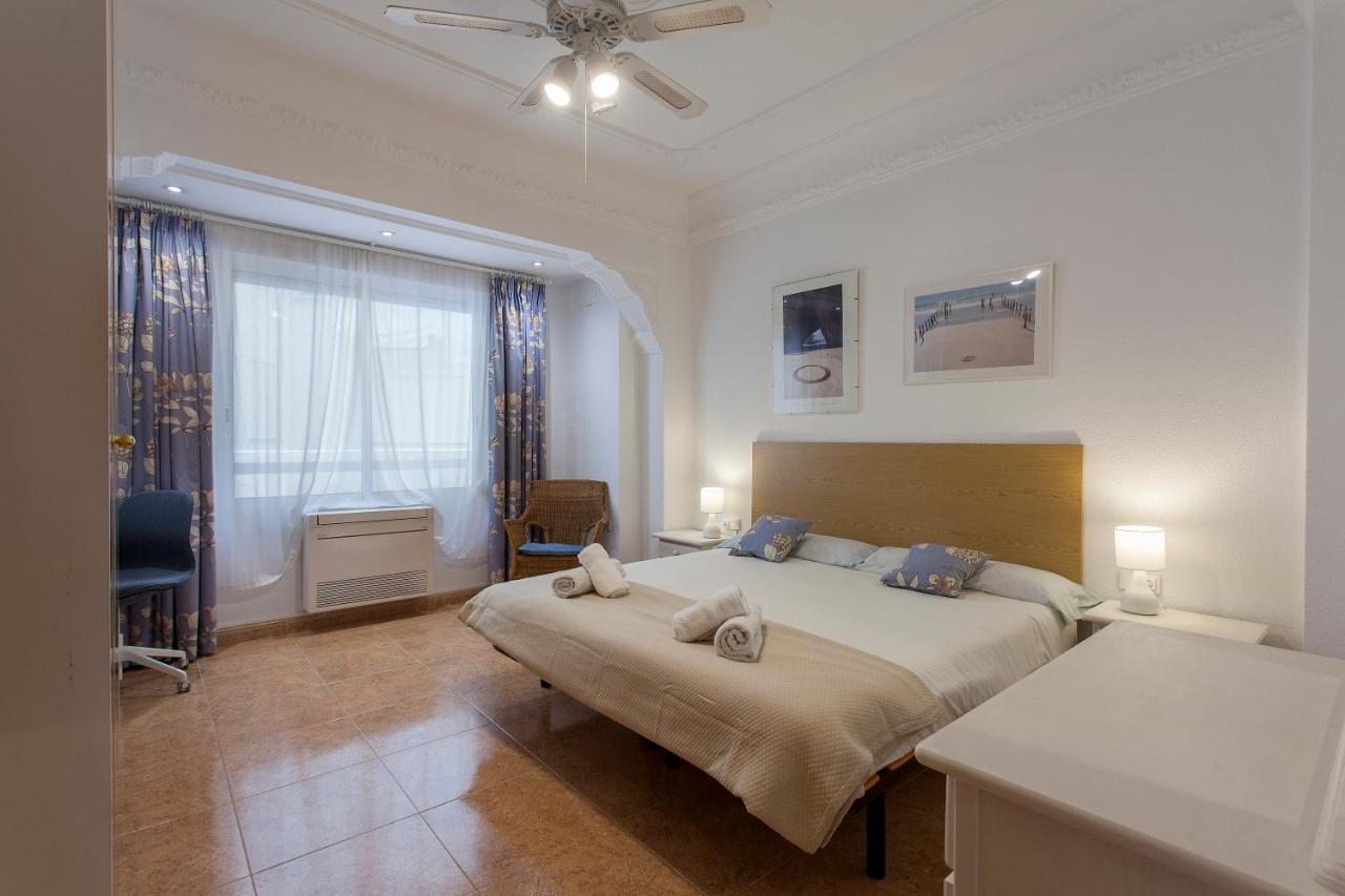 Apartment Near The Marina, Valencia Eksteriør bilde