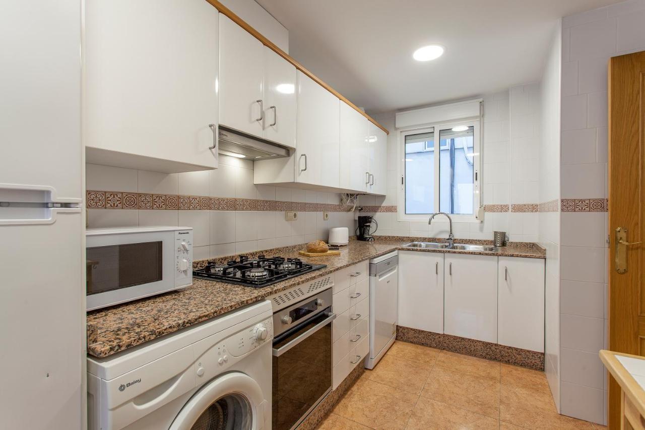 Apartment Near The Marina, Valencia Eksteriør bilde